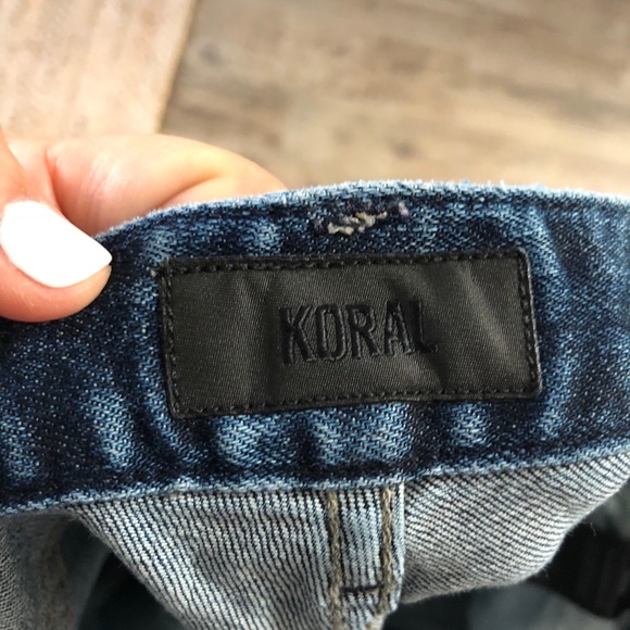 Koral Boyfriend Jeans - Picture 4 of 4
